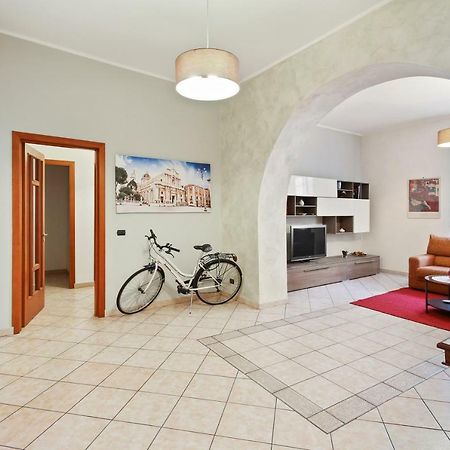 Central Balcony Apartment Κατάνια Εξωτερικό φωτογραφία