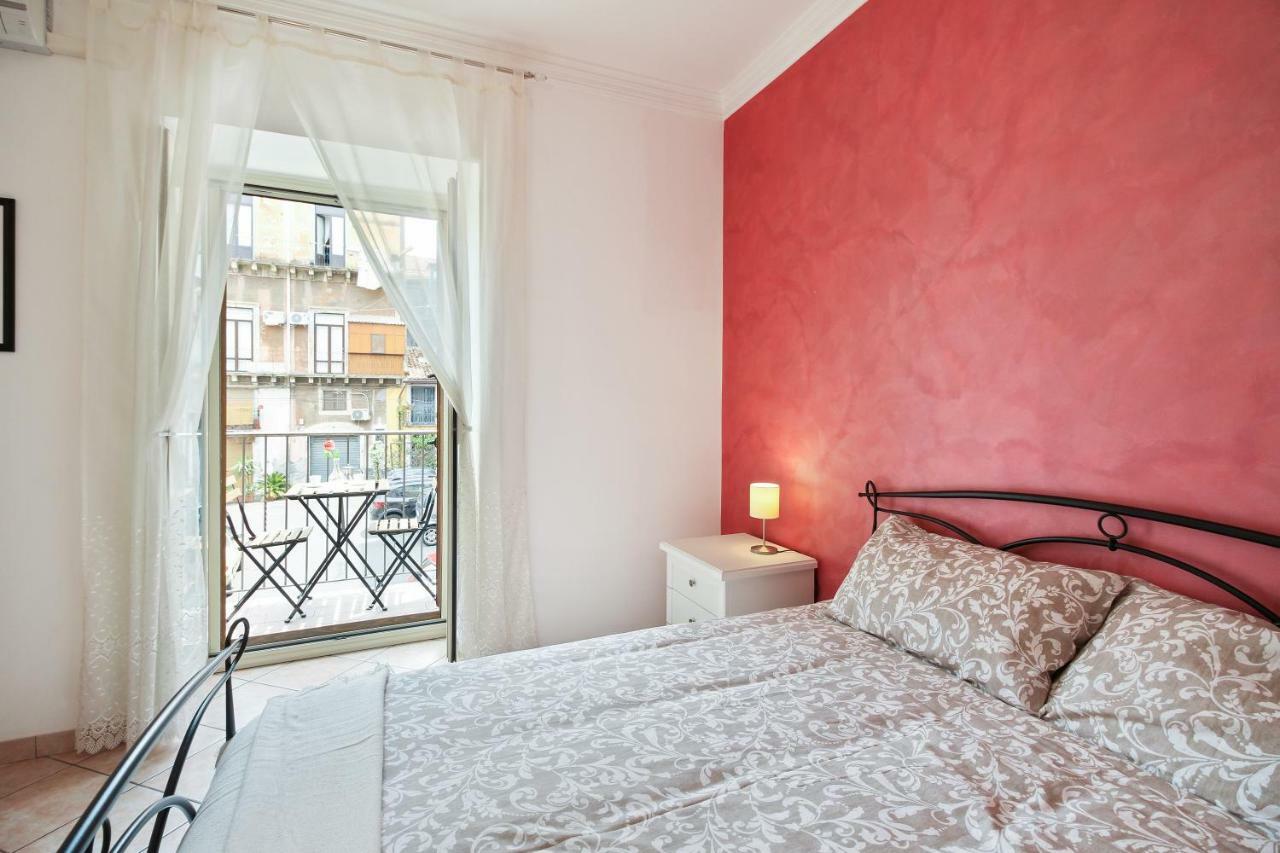 Central Balcony Apartment Κατάνια Εξωτερικό φωτογραφία